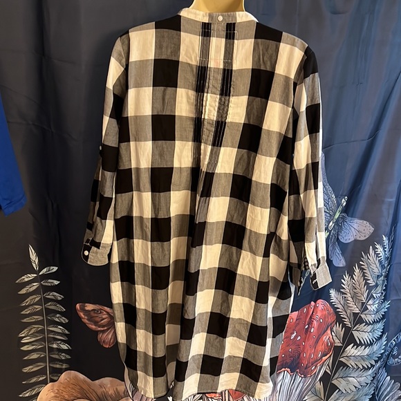 Dress - Picture 2 of 4